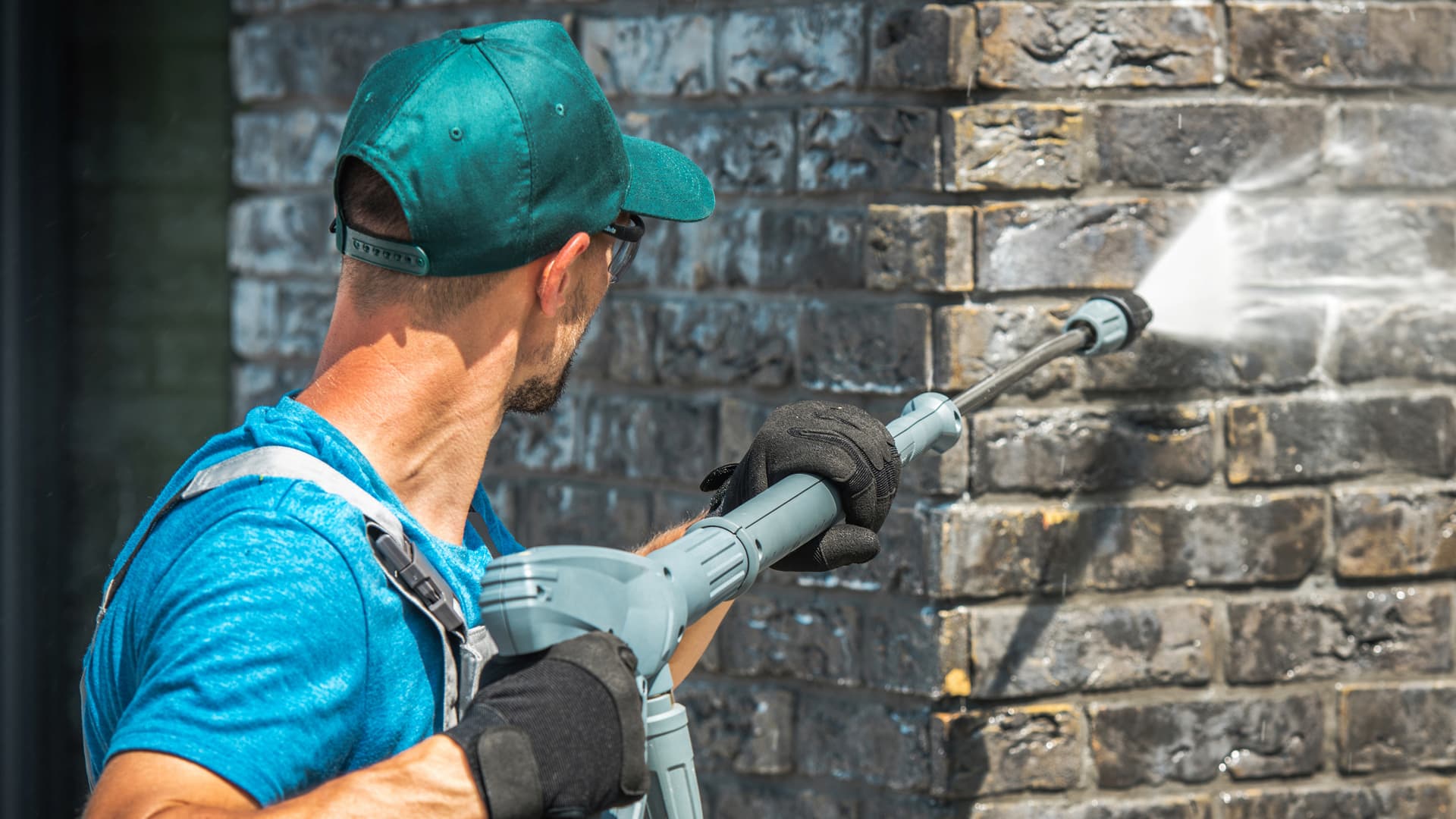 Pressure Washing Service Image